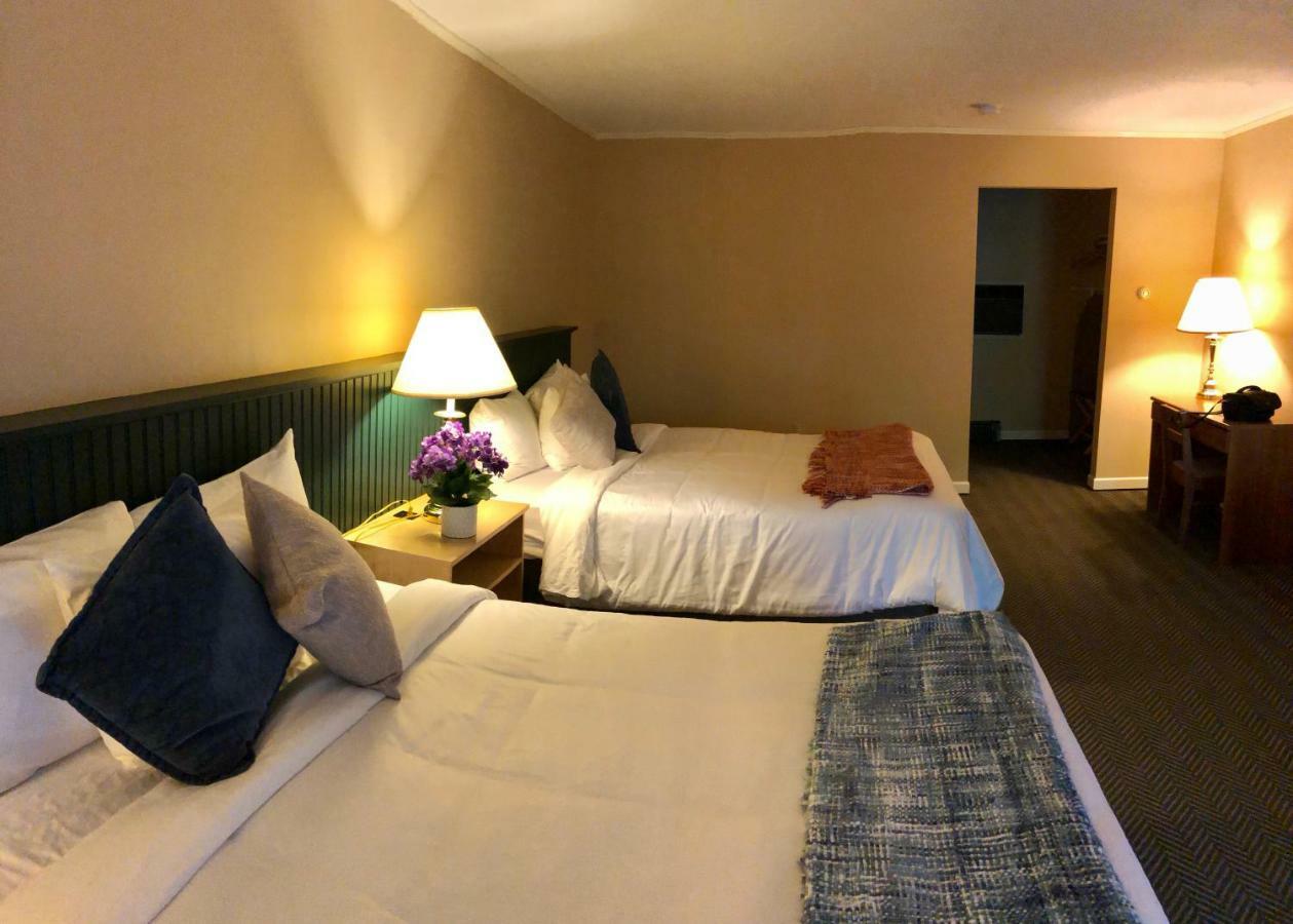 Roaring Brook Ranch Resort Lake George Ngoại thất bức ảnh